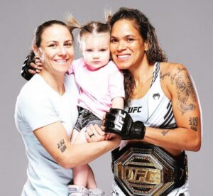 Amanda Nunes family
